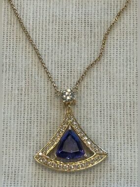 14Kt Gold Pendant Necklace with Natural Tanzanite And Natural Pavé Diamonds